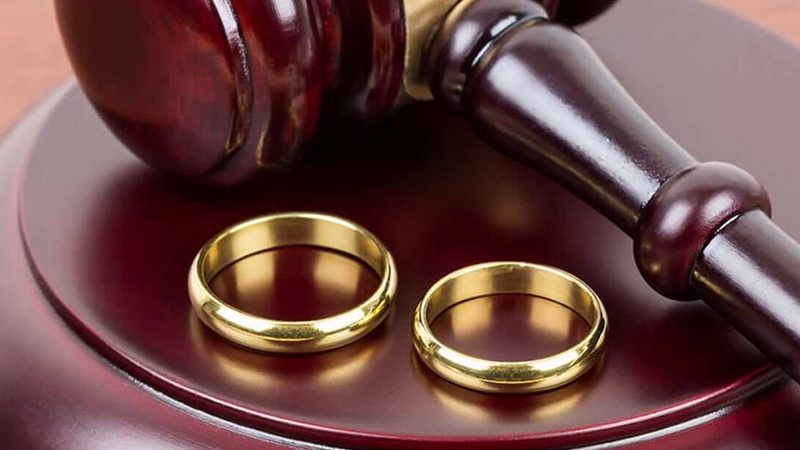 رای دادگاه حقوقی دادگستری مبنی بر رد دعوای استرداد طلا از سوی زوج